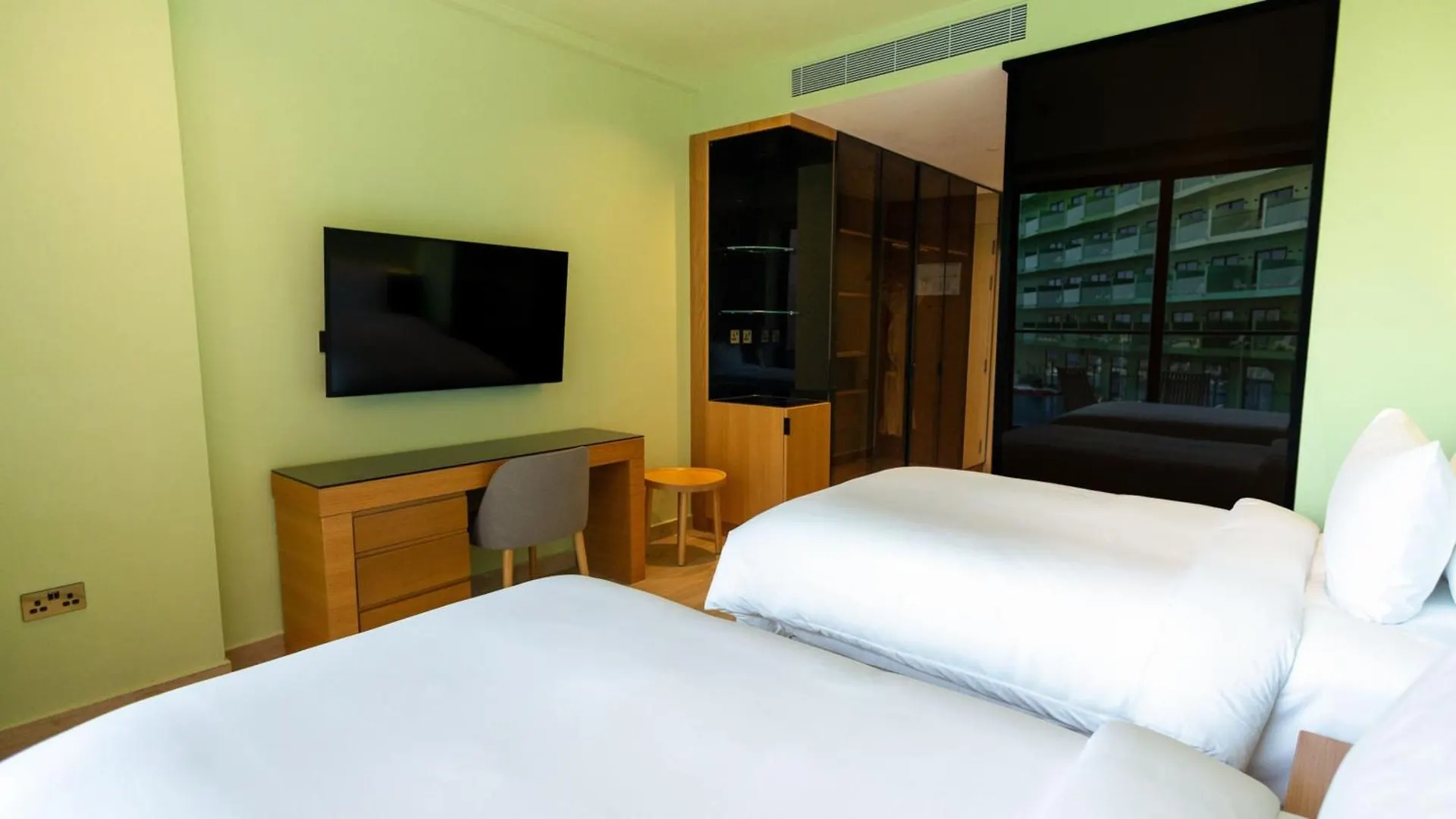 Voco Monaco Dubai By Ihg, Adults Only, World Islands Hotel