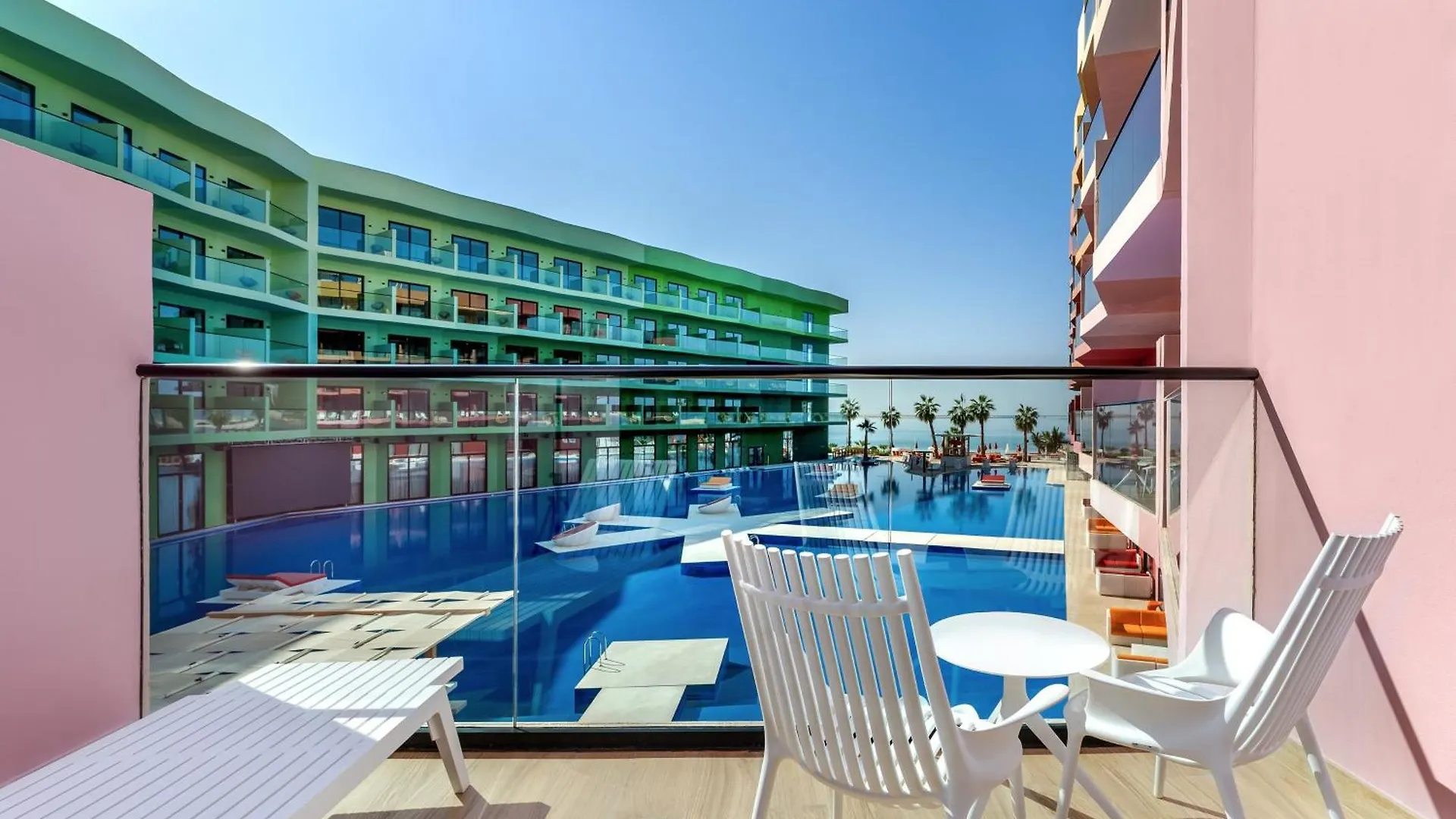 Hotel Voco Monaco Dubai By Ihg, Adults Only, World Islands 5*,  Émirats arabes unis