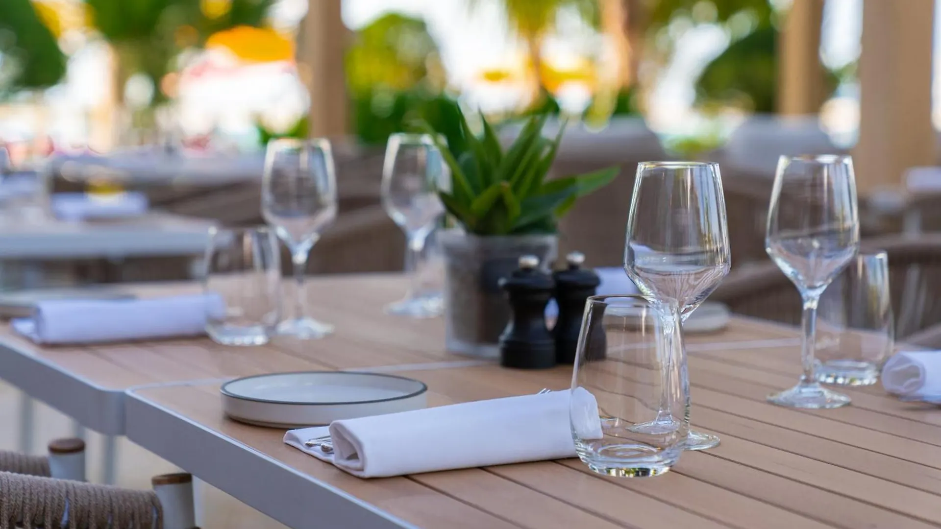 Hotel Voco Monaco Dubai By Ihg, Adults Only, World Islands Émirats arabes unis