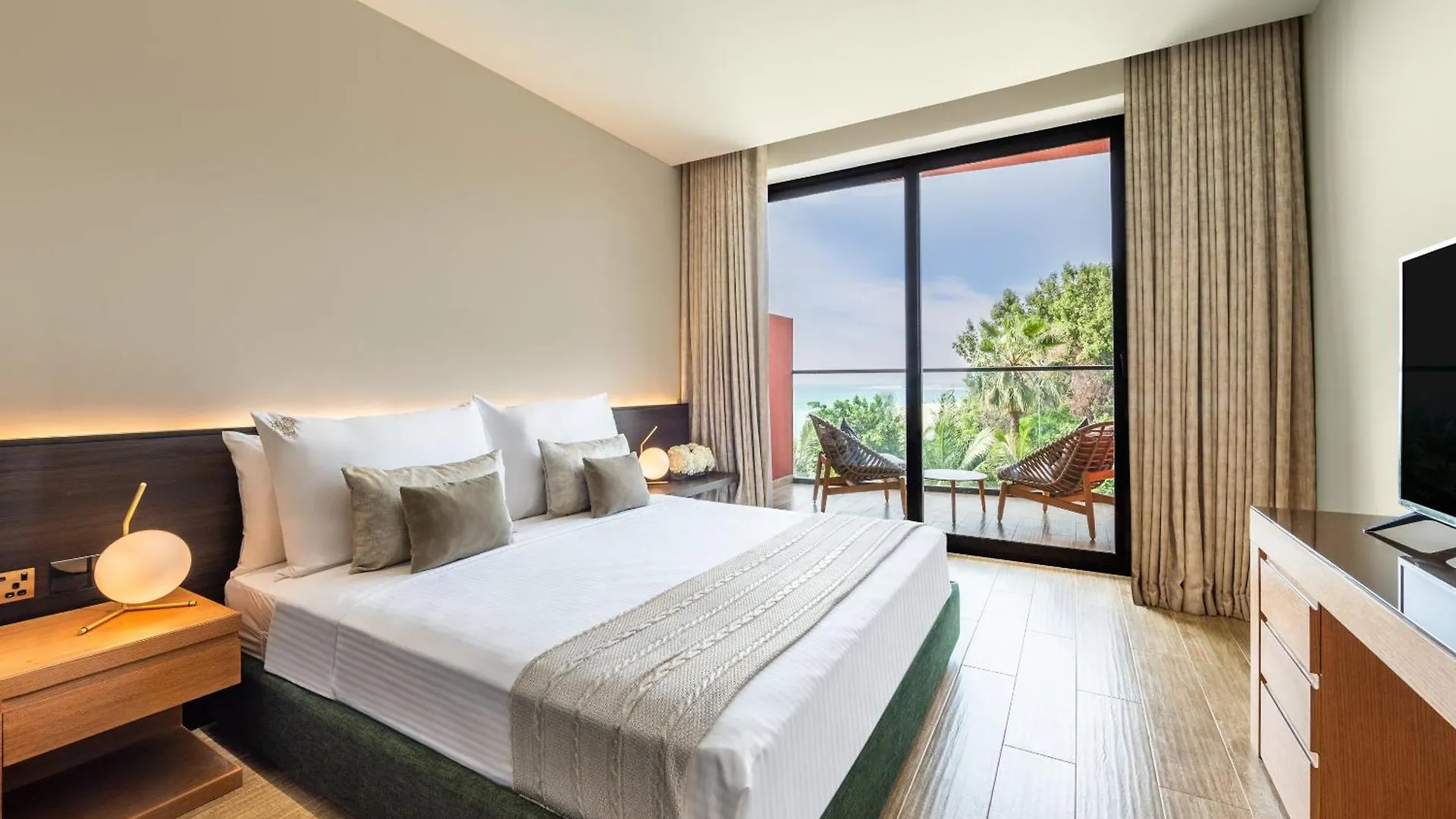 Hotel Voco Monaco Dubai By Ihg, Adults Only, World Islands