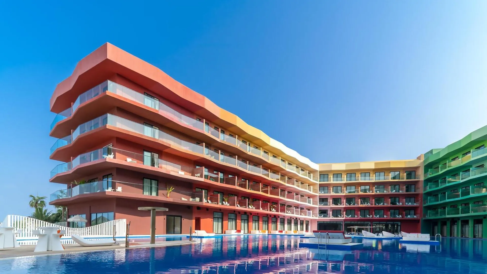 Hotel Voco Monaco Dubai By Ihg, Adults Only, World Islands