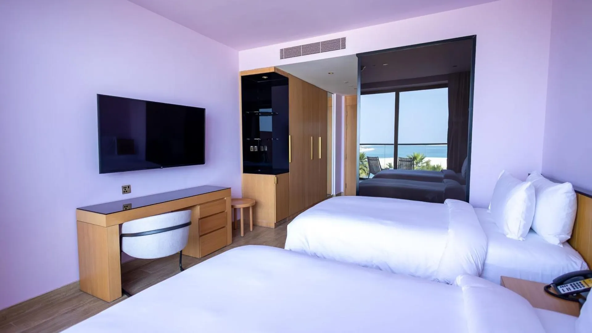 Hotel Voco Monaco Dubai By Ihg, Adults Only, World Islands
