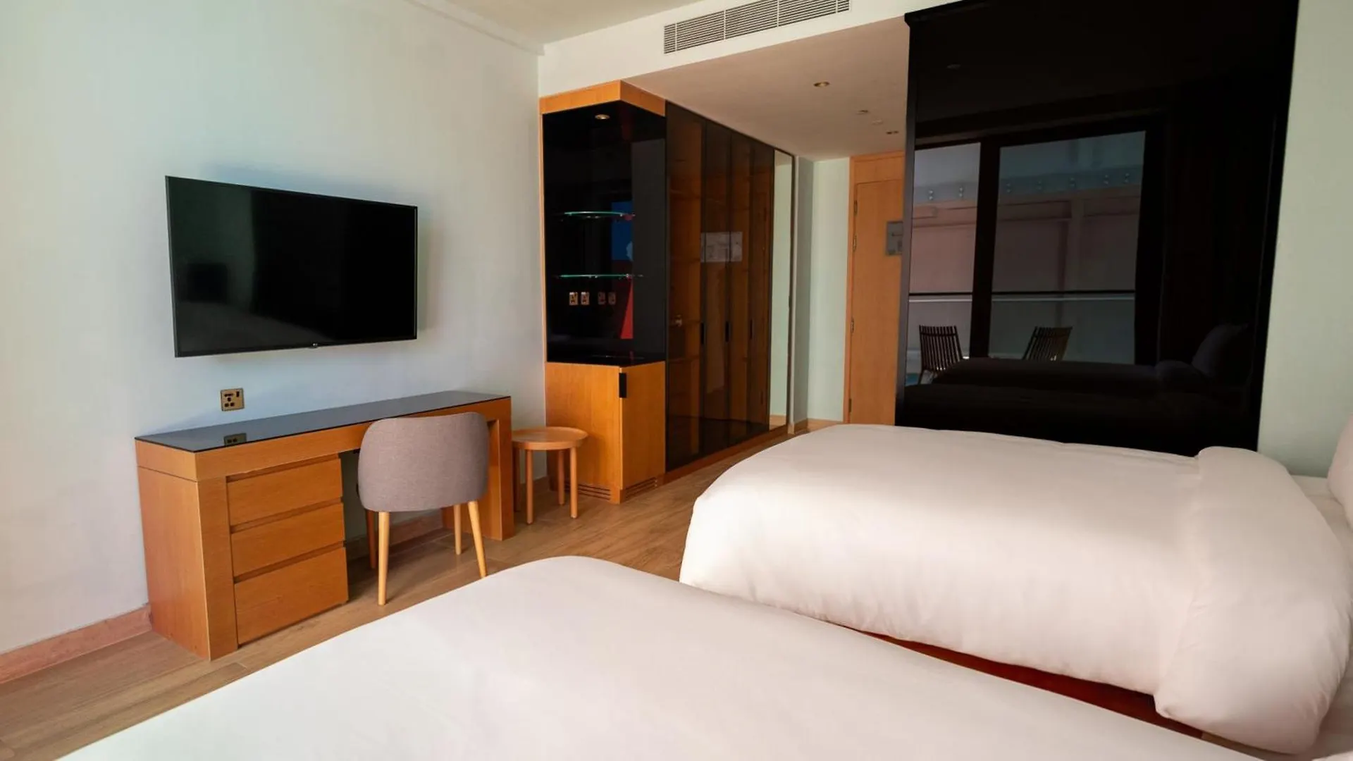 Hotel Voco Monaco Dubai By Ihg, Adults Only, World Islands Émirats arabes unis
